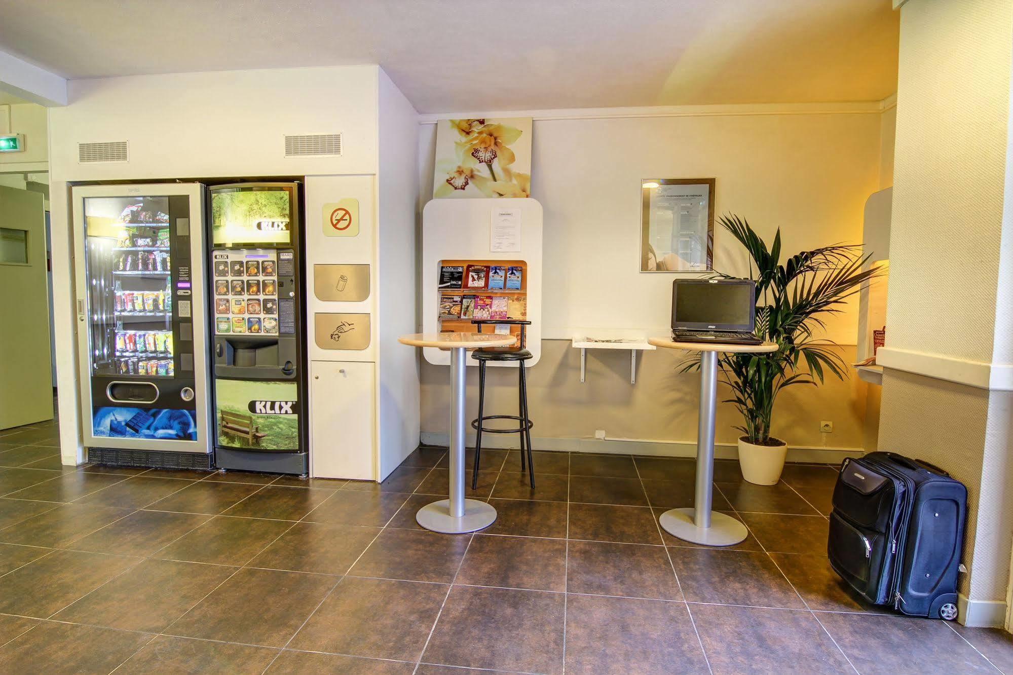 Ibis Budget Chateaudun Ngoại thất bức ảnh