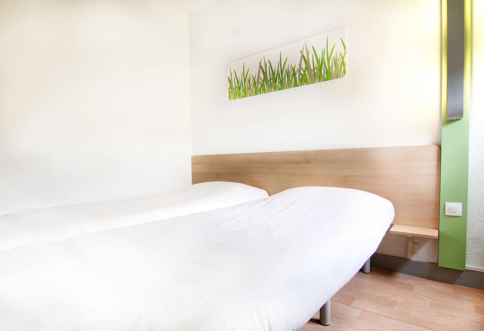 Ibis Budget Chateaudun Ngoại thất bức ảnh