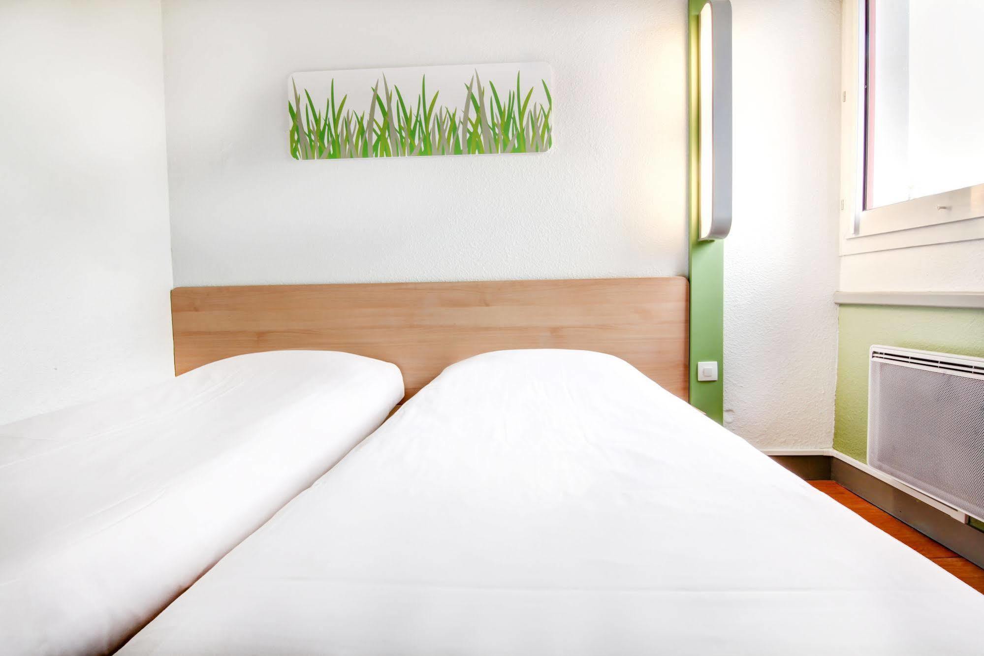 Ibis Budget Chateaudun Ngoại thất bức ảnh