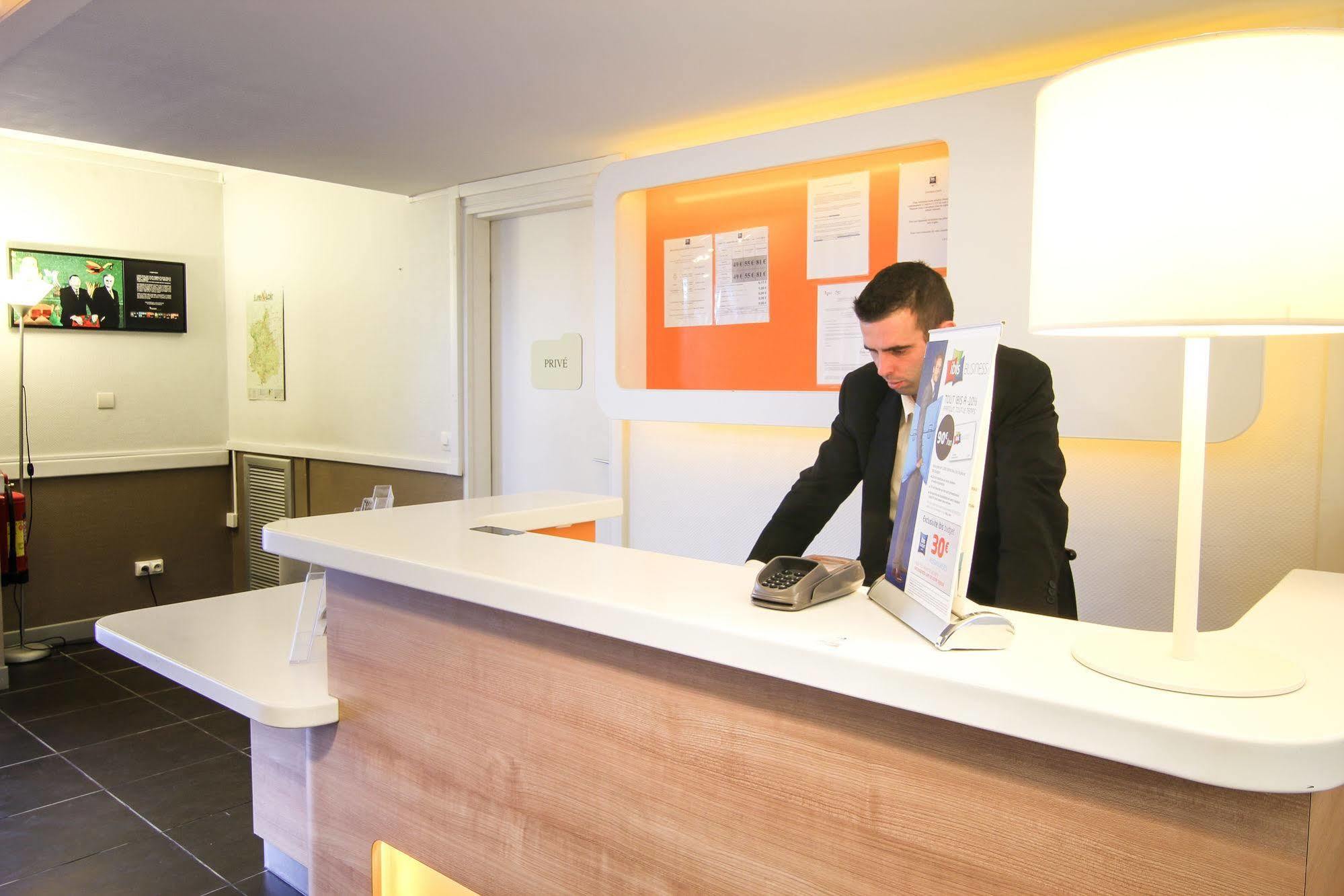 Ibis Budget Chateaudun Ngoại thất bức ảnh