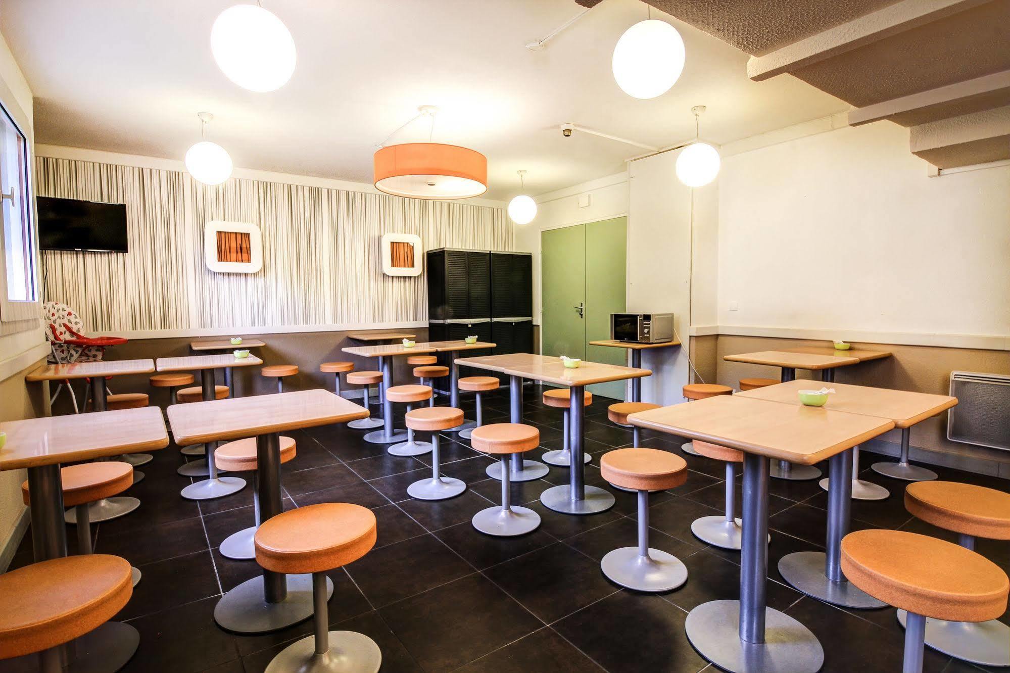 Ibis Budget Chateaudun Ngoại thất bức ảnh