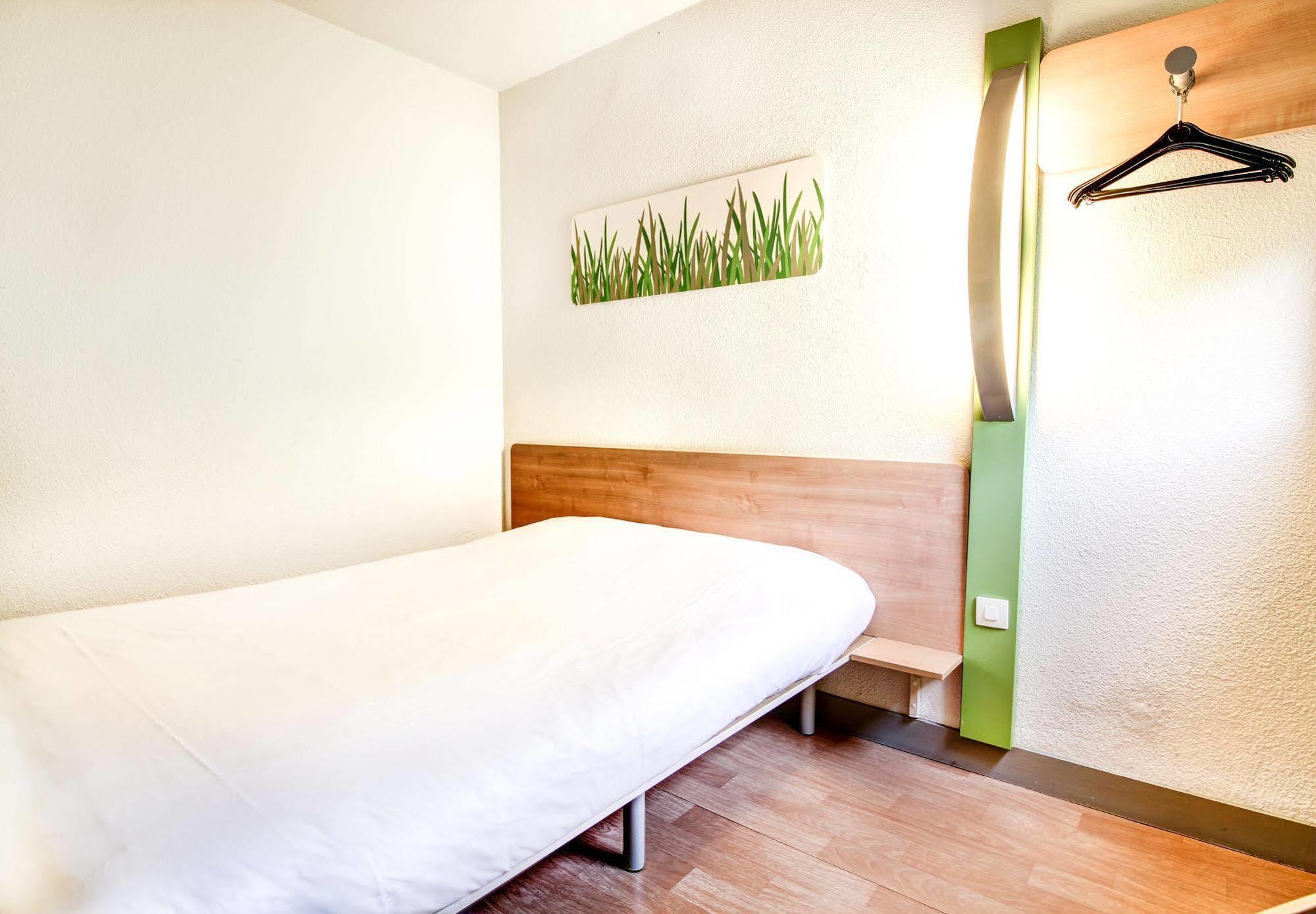 Ibis Budget Chateaudun Ngoại thất bức ảnh